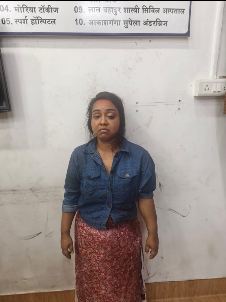 दुर्ग: घर में घुसकर मां-बेटे की हत्या, बेटी गंभीर घायल — आरोपी महिला गिरफ्तार