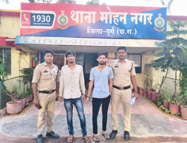 आईपीएल मैच पर ऑनलाइन सट्टा खिलाते 2 आरोपी गिरफ्तार, 36 हजार नकद व 3 मोबाइल जब्त