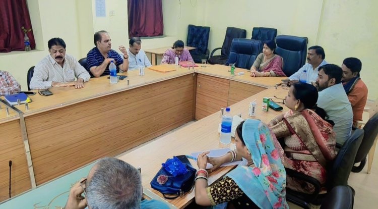 वार्डों की समस्याओं पर महापौर अलका बाघमार गंभीर, पाइपलाइन लीकेज और जल बर्बादी रोकने के निर्देश