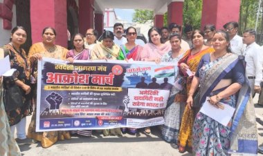 भारतीय नाविकों की हत्या के विरोध में फूटा जनाक्रोश, स्वदेशी जागरण मंच ने सौंपा ज्ञापन