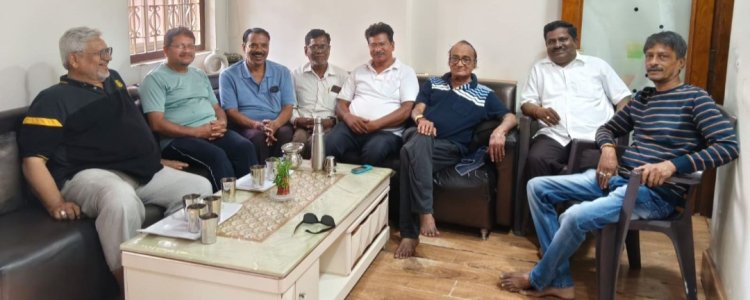 पूर्व पार्षदों का आरोप- आडाणी को फायदा पहुंचाने छत्तीसगढ़ में खड़ा किया गया कृत्रिम बिजली संकट