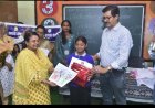 रंगों और कल्पनाओं में दिखी बालिकाओं की प्रतिभा, जीई फाउंडेशन ने कराया चित्रकला प्रतियोगिता का आयोजन