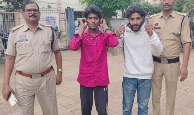 उप जेल के सामने रील बनाना पड़ा भारी, दो युवक गिरफ्तार होकर पहुंचे जेल
