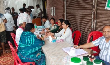 ईद मिलादुन्नबी से पहले भिलाई-3 में सेवा कार्यों की पहल, स्वास्थ्य शिविर में सैकड़ों लोगों ने कराया नि:शुल्क जांच और उपचार