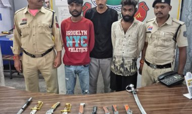 अपराध से पहले वार: दुर्ग पुलिस की चेकिंग में 05 पकड़े गए, 10 धारदार हथियार जप्त