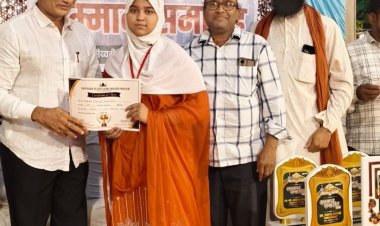 सैयदी सुन्नी जामा मस्जिद भिलाई-3 में हुआ सम्मान समारोह, शिक्षा और स्वास्थ्य के क्षेत्र में उल्लेखनीय योगदान देने वालों के साथ प्रतिभावान विद्यार्थियों को किया सम्मानित