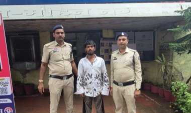 सूखे नशे पर दुर्ग पुलिस की लगातार कार्रवाई जारी, धमधा रोड सब्जी मंडी में 600 नशीली अल्प्राजोलम टैबलेट के साथ आरोपी गिरफ्तार, 2.40 लाख रुपये की नशीली दवाएं एवं नगदी जप्त