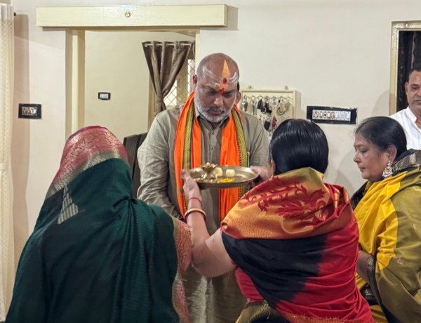 भाई-बहन के अटूट प्रेम का पर्व रक्षाबंधन, विधायक ललित चंद्राकर व अशोक चंद्राकर को बहनों ने बांधी राखी