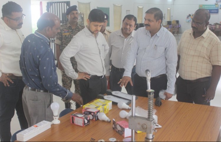 कलेक्टर अभिजीत सिंह का केंद्रीय जेल दुर्ग में आकस्मिक निरीक्षण, उप जेल अधीक्षक को नोटिस
