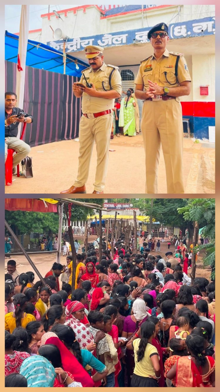 केंद्रीय जेल में राखी बांधने पहुंचे 4 हजार परिजनों के बीच दुर्ग पुलिस ने चलाया साइबर जागरूकता अभियान