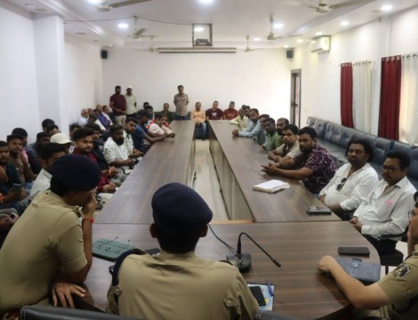त्योहारों में नहीं चलेगा मनमाना DJ, दुर्ग पुलिस ने 50 से ज्यादा संचालकों को दिए नियमों के निर्देश