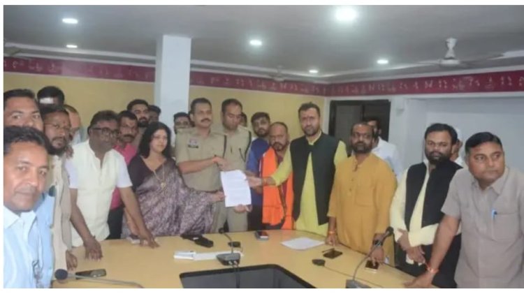 रायपुर महापौर पर सोशल मीडिया में अश्लील टिप्पणी, भाजपा पार्षद पहुंचे थाना; आरोपी की तलाश में जुटी पुलिस