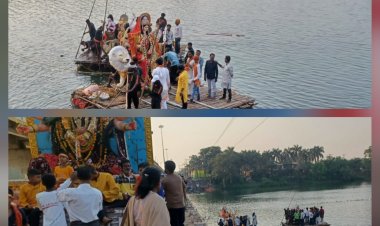 जयकारों और प्रार्थनाओं के बीच शिवनाथ तट पर मां दुर्गा की प्रतिमाओं का विसर्जन