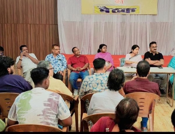 इंदिरा मार्केट की समस्याओं पर महापौर ने व्यापारियों से की चर्चा, उतई चौक के पास तय होगी पसरा लगाने की जगह