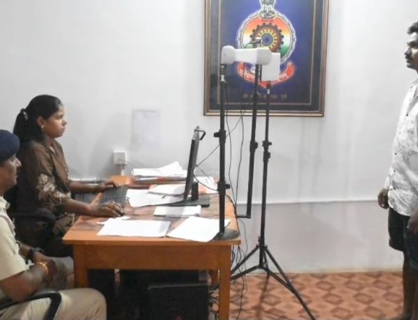 अपराधियों की पहचान में तकनीक बनेगी मददगार, दुर्ग पुलिस ने जुटाए बायोमेट्रिक और फिंगरप्रिंट रिकॉर्ड