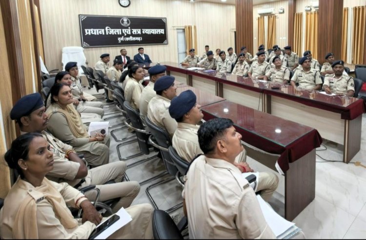 “कागज से डिजिटल हुआ समंस: दुर्ग जिला न्यायालय में ई-समंस प्रणाली का प्रशिक्षण”