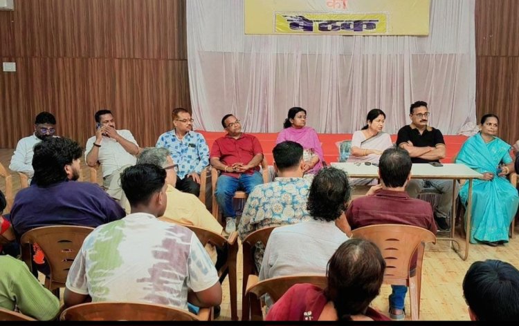 इंदिरा मार्केट की समस्याओं पर महापौर ने व्यापारियों से की चर्चा, उतई चौक के पास तय होगी पसरा लगाने की जगह